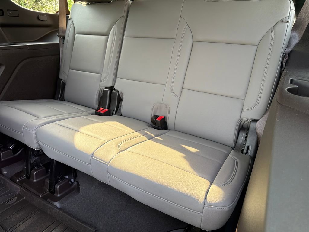Used 2024 Chevrolet Tahoe Z71 w/ Luxury Package image 50
