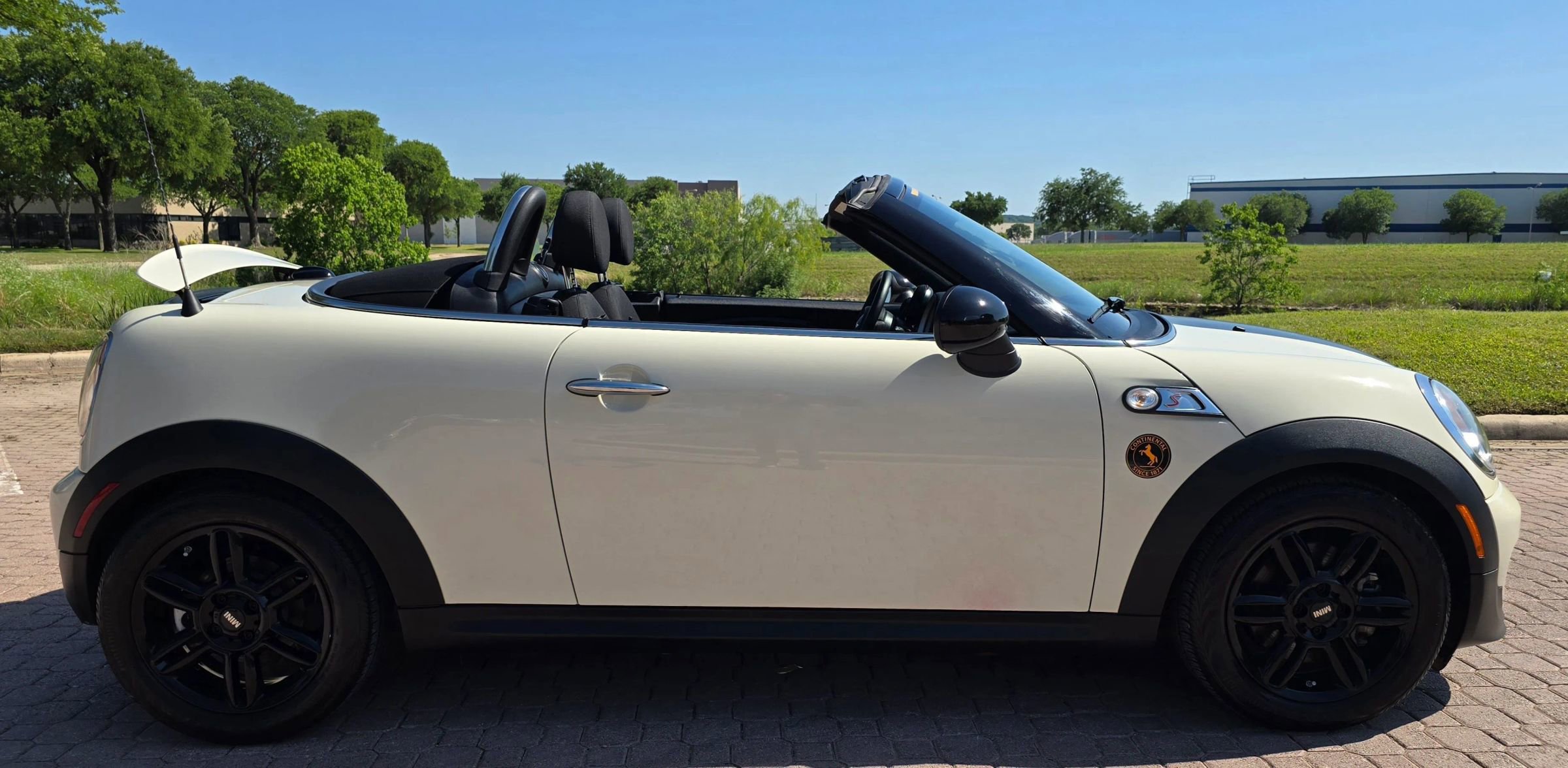 Used 2013 MINI Cooper Roadster S FWD image 9