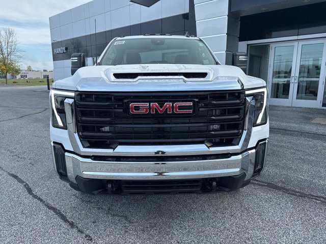 New 2026 GMC Sierra 3500 Pro w/ Convenience Package image 2