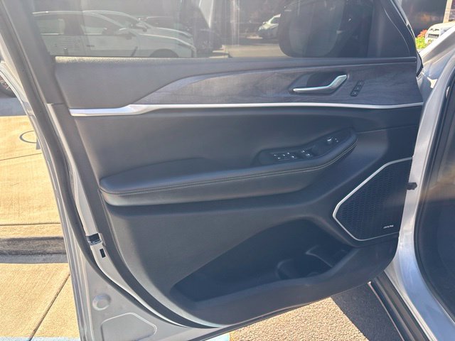 Used 2024 Jeep Grand Cherokee Limited 4xe AWD/4WD image 13