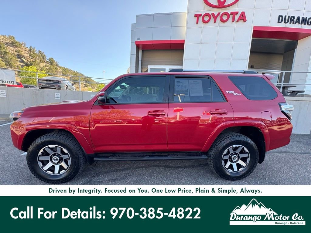Used 2017 Toyota 4Runner TRD Off-Road Premium AWD/4WD image 3