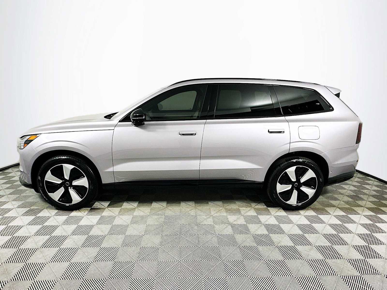 New 2026 Volvo EX90 Plus image 4