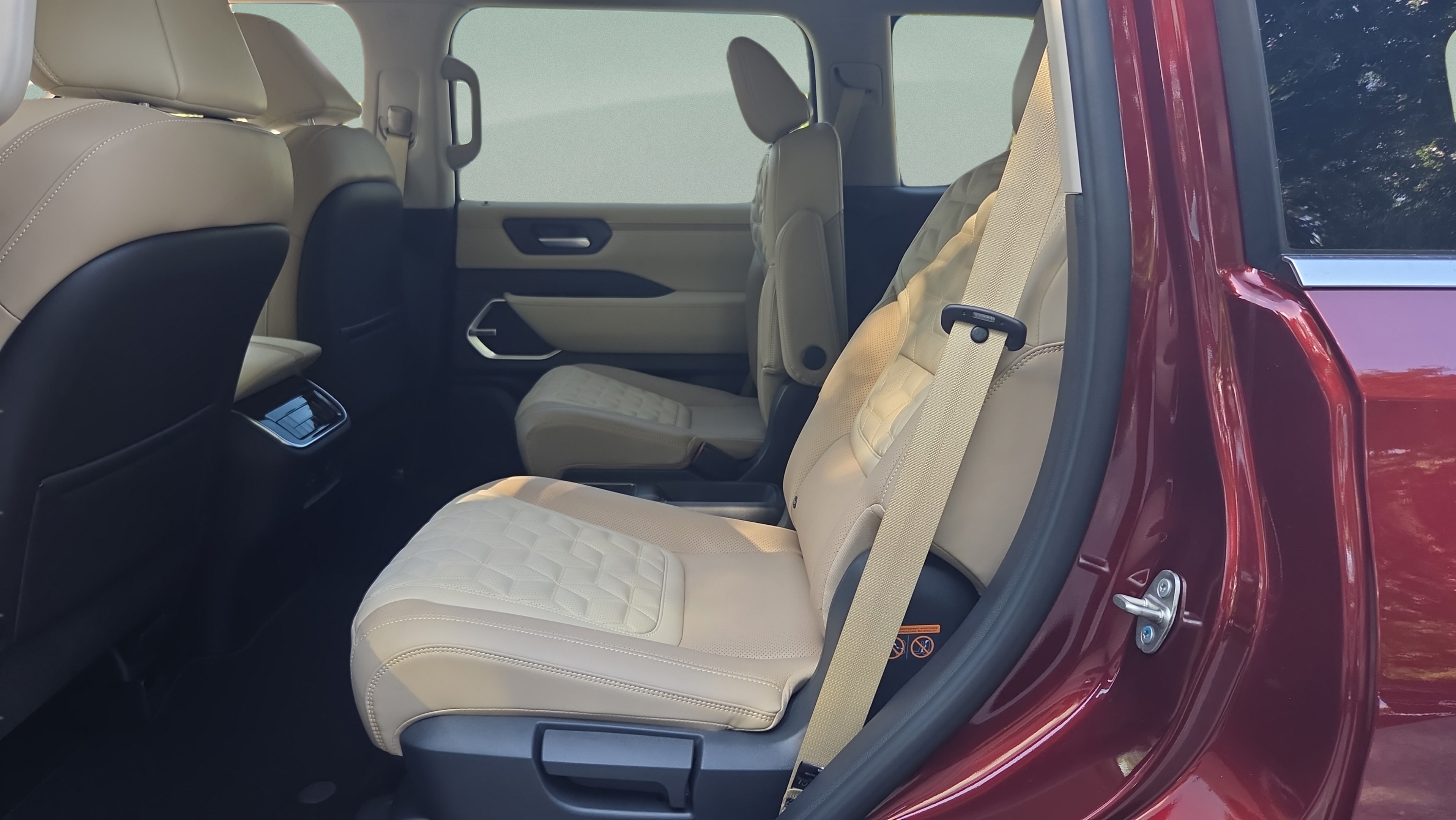 New 2026 Nissan Armada Platinum RWD image 11