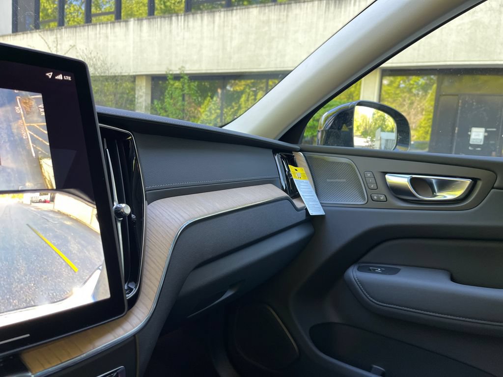 New 2026 Volvo XC60 B5 Ultra w/ Protection Package Premier AWD/4WD image 19