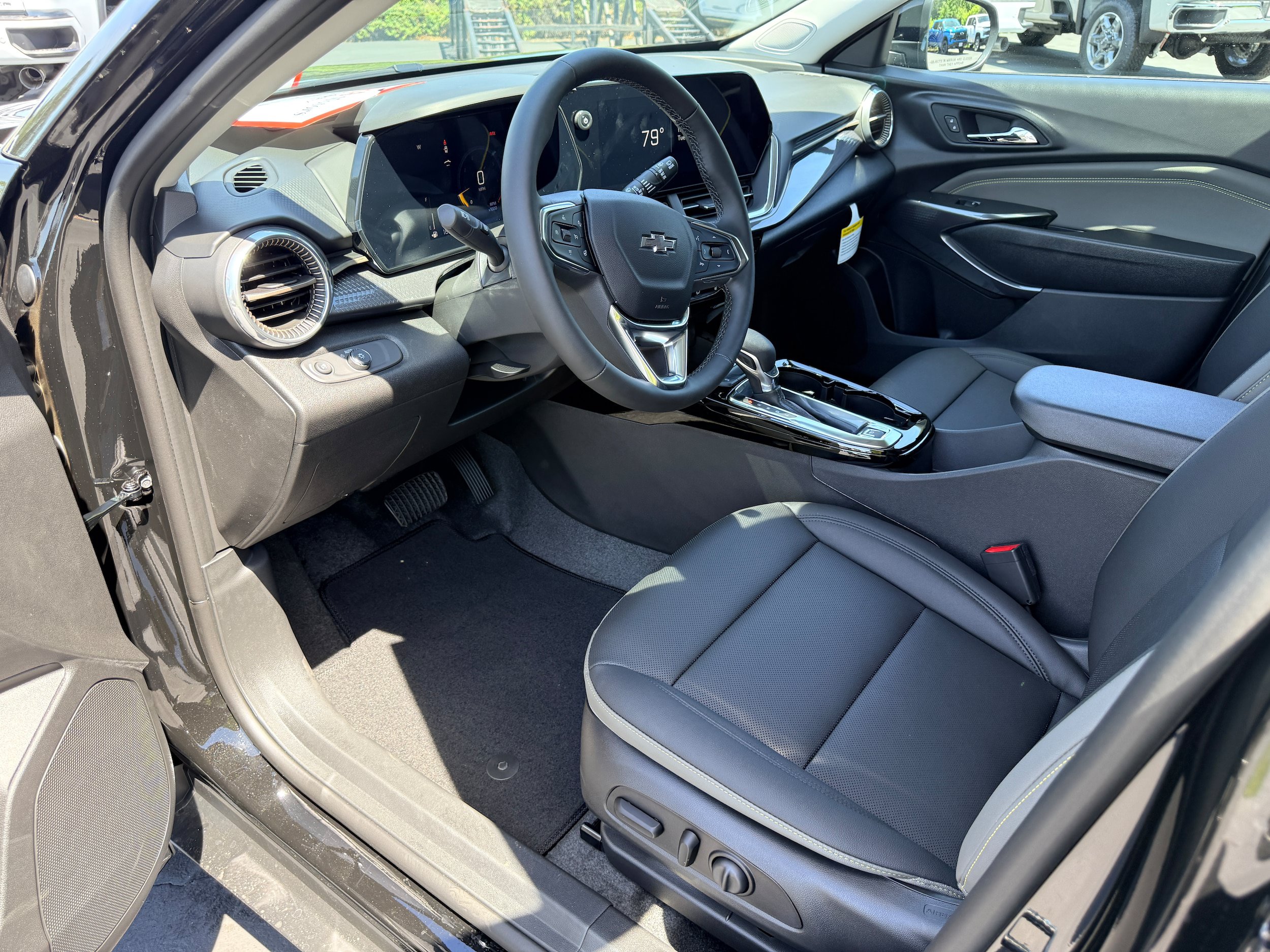 New 2026 Chevrolet Trax ACTIV w/ Driver Confidence Package FWD image 9