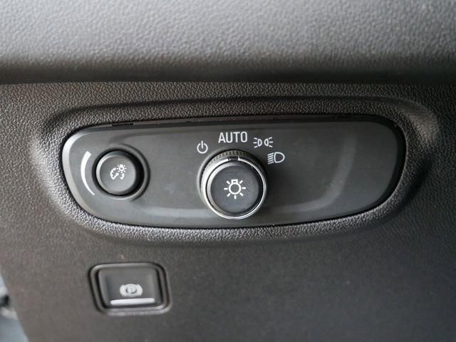 Used 2018 GMC Terrain SLE image 16