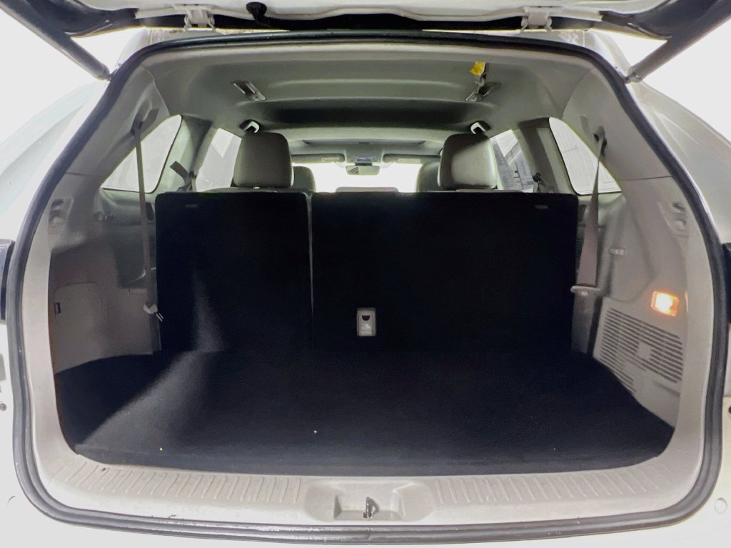 Used 2018 Toyota Highlander XLE FWD image 32