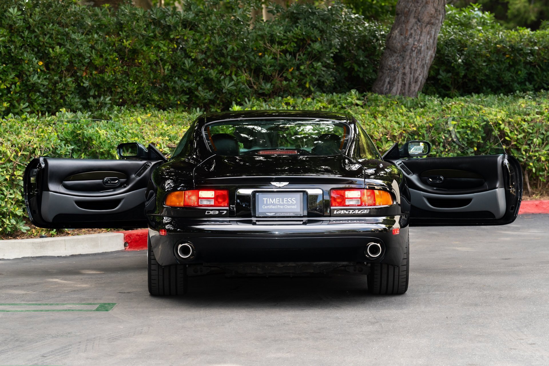 Used 2002 Aston Martin DB7 Vantage image 7