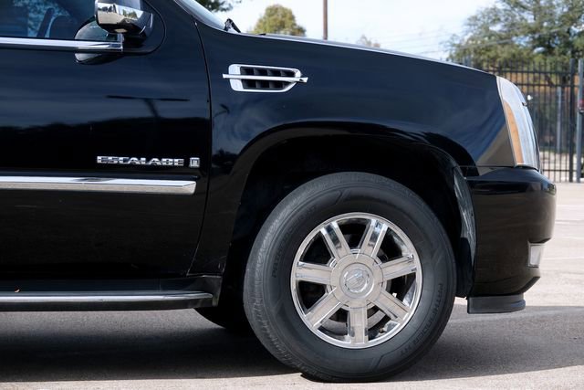 Used 2007 Cadillac Escalade 2WD w/ Information Package image 17