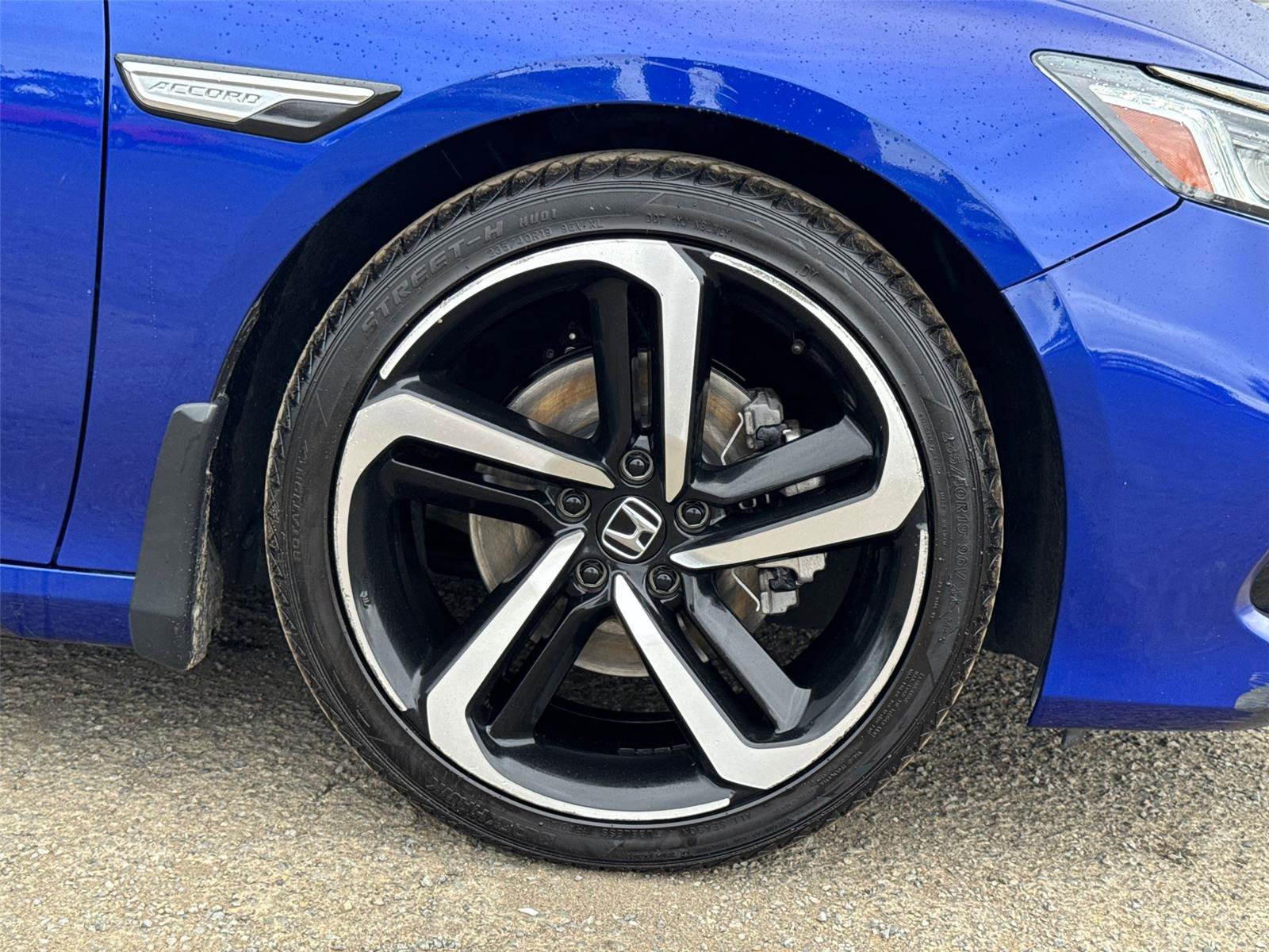 Used 2022 Honda Accord Sport image 6