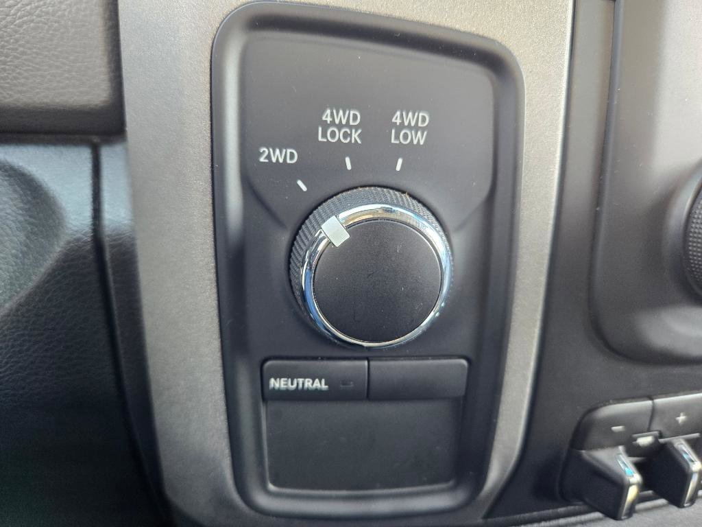 Used 2016 RAM 3500 Tradesman w/ Protection Group image 21