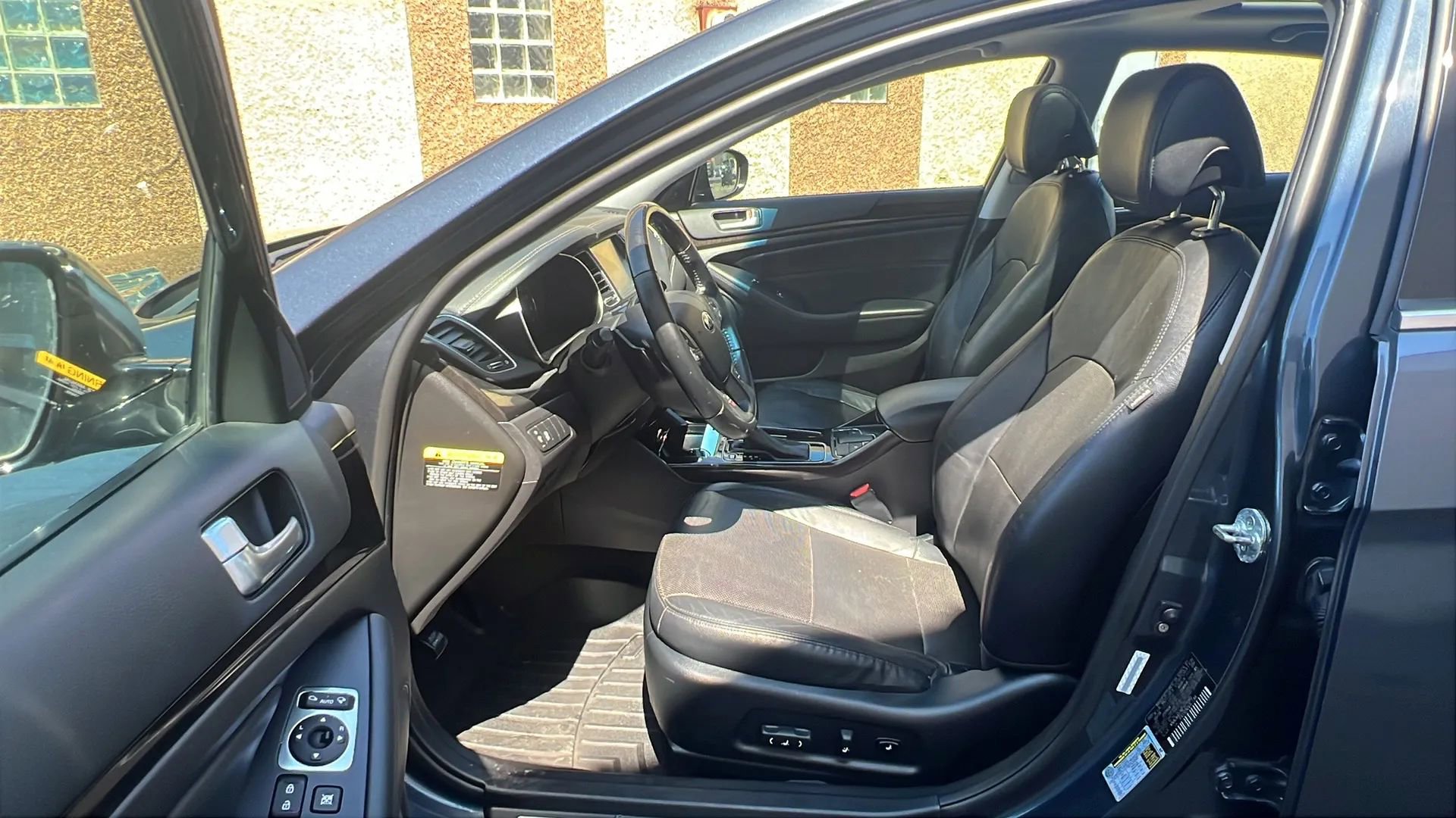 Used 2015 Kia Cadenza Premium image 27