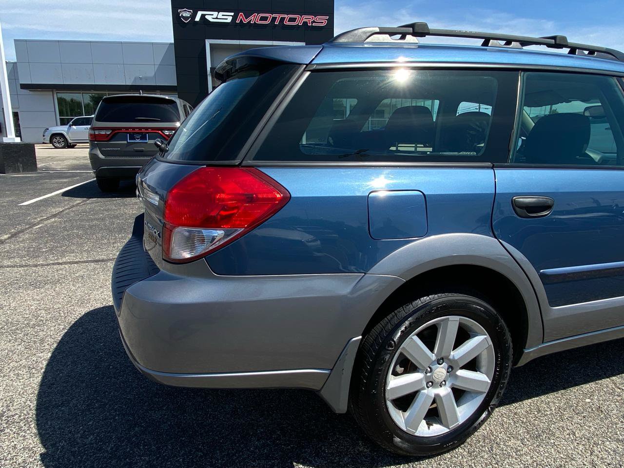 Used 2009 Subaru Outback 2.5i Special Edition AWD/4WD image 14