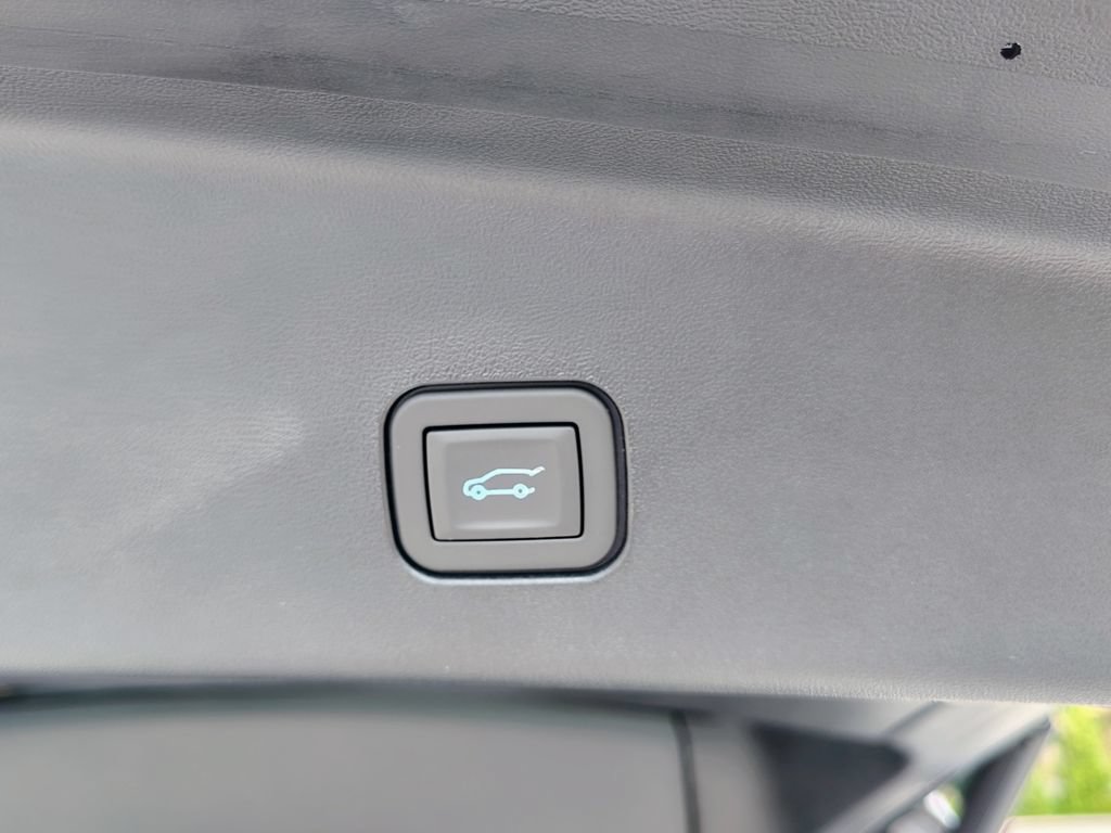 New 2027 Cadillac Vistiq Premium Luxury AWD/4WD image 19