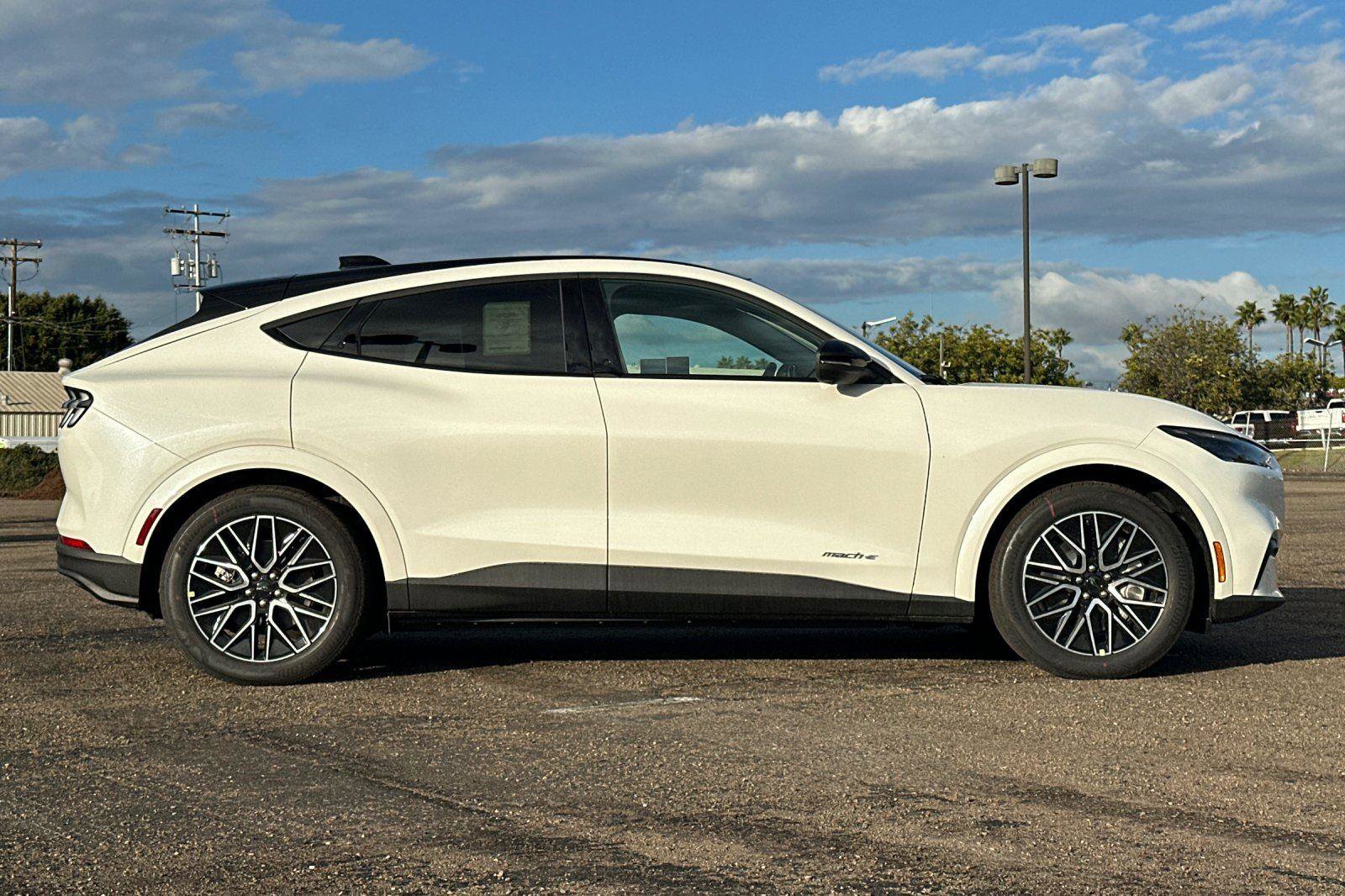 New 2025 Ford Mustang Mach-E Premium image 3