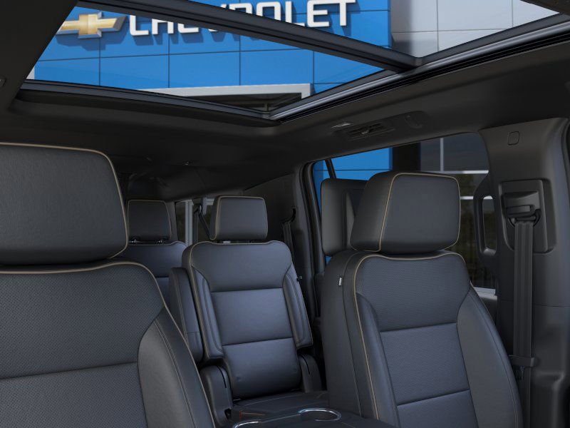 New 2025 Chevrolet Suburban Premier image 24