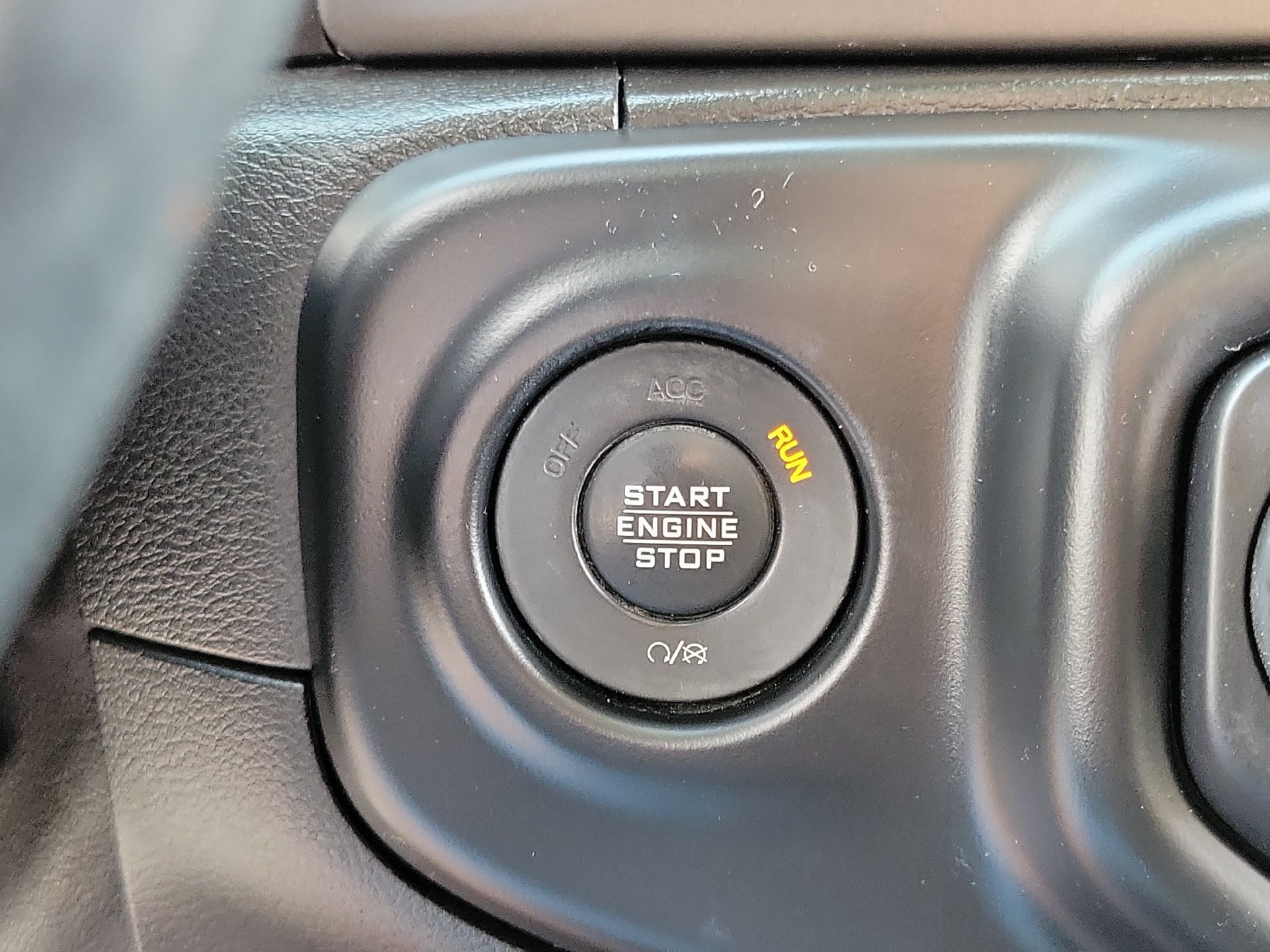 Certified 2020 Jeep Wrangler Unlimited Sport AWD/4WD image 16