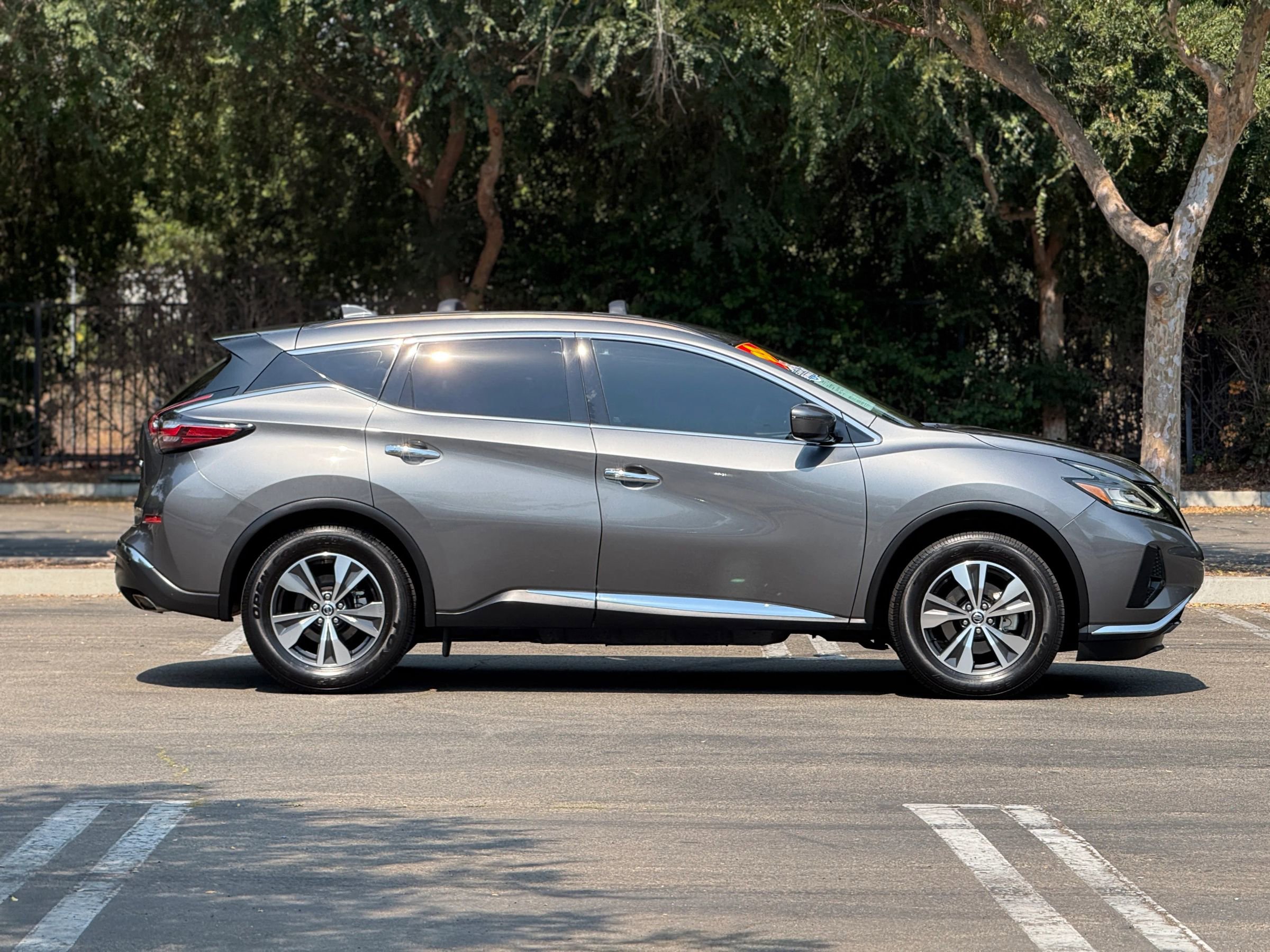 Used 2022 Nissan Murano SV w/ Cargo Package image 2