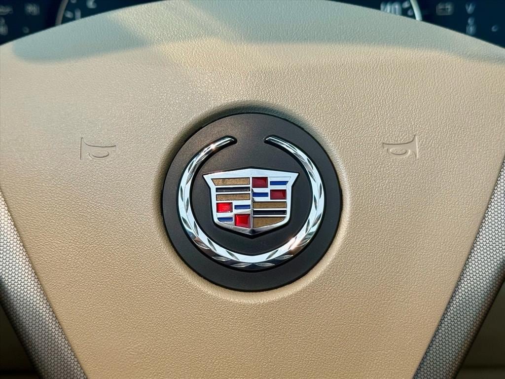 Used 2007 Cadillac XLR RWD image 20