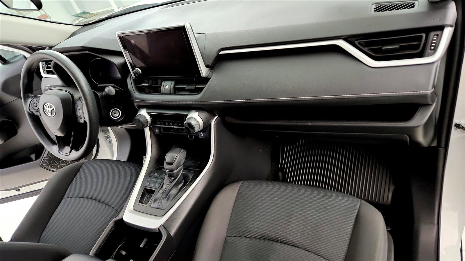 Certified 2023 Toyota RAV4 LE image 16