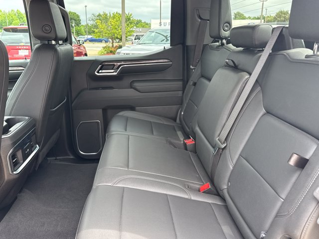 Used 2024 Chevrolet Silverado 1500 LTZ w/ Z71 Off-Road Package AWD/4WD image 6