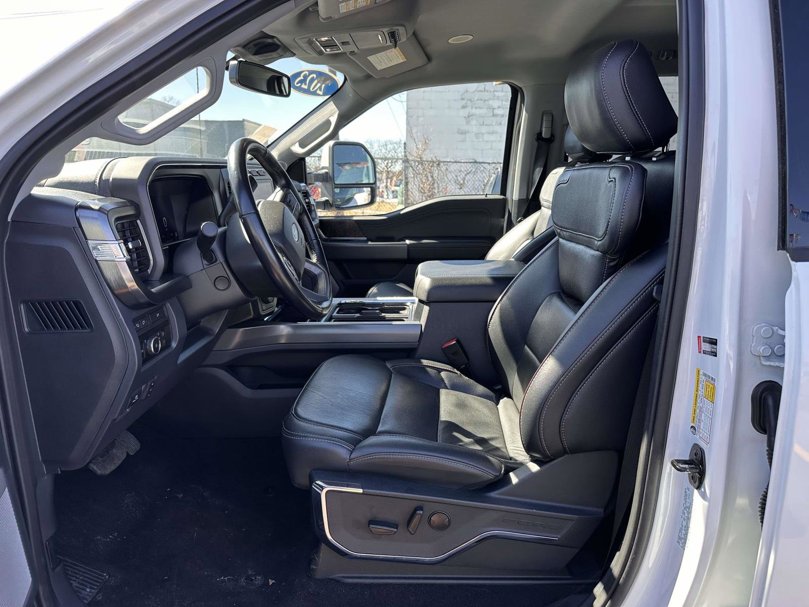 Used 2023 Ford F350 Lariat w/ Lariat Ultimate Package image 13