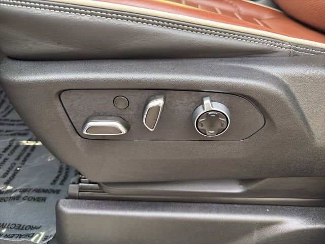 Used 2024 GMC Yukon XL Denali Ultimate image 32