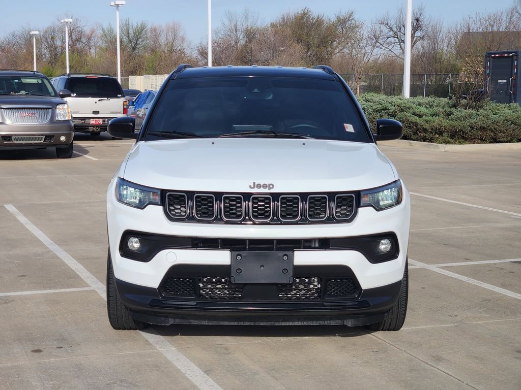 Used 2024 Jeep Compass Latitude w/ Convenience Group image 2