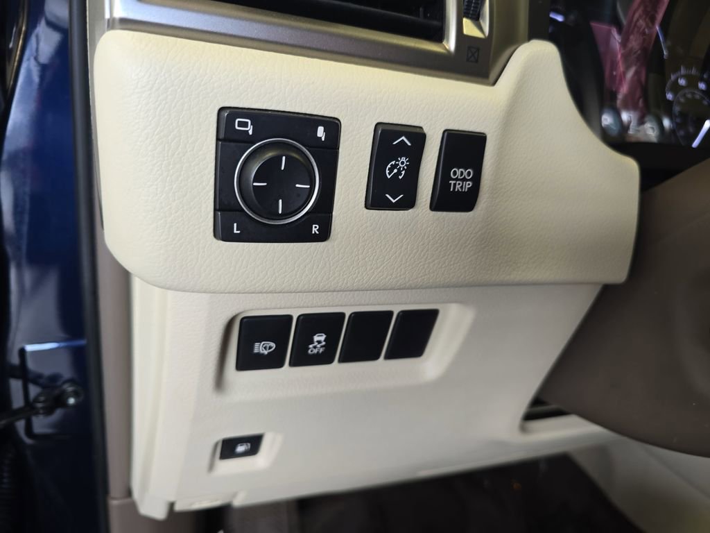 Used 2017 Lexus GX 460 Premium image 27