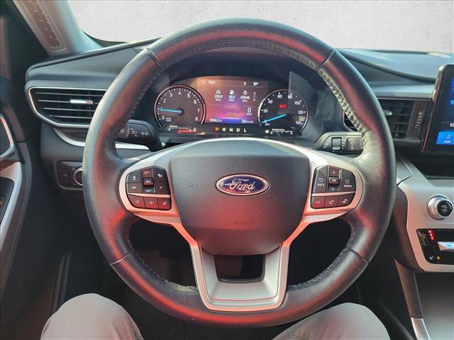 Used 2022 Ford Explorer XLT w/ Equipment Group 202A image 20