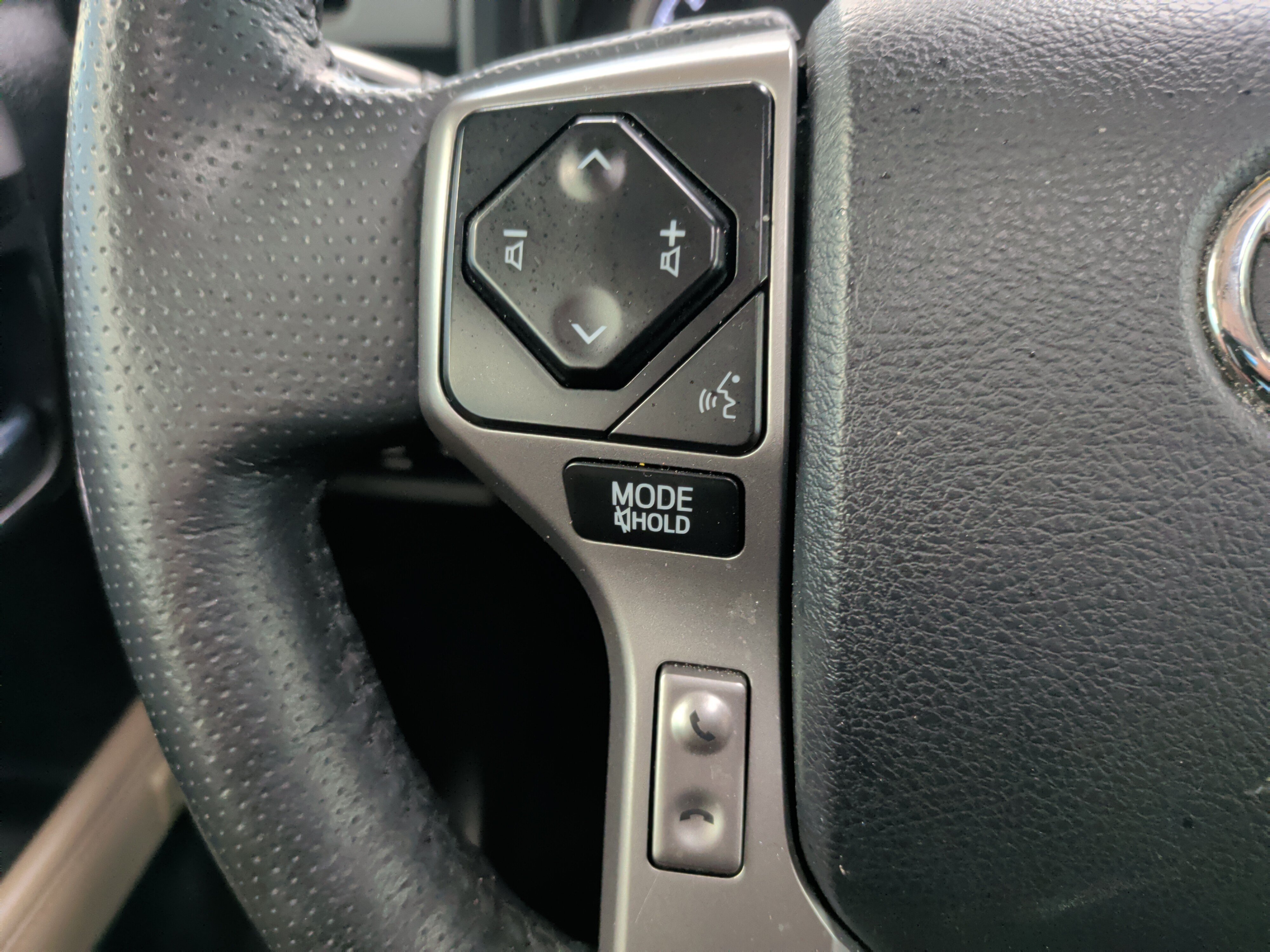 Used 2024 Toyota 4Runner Limited AWD/4WD image 19