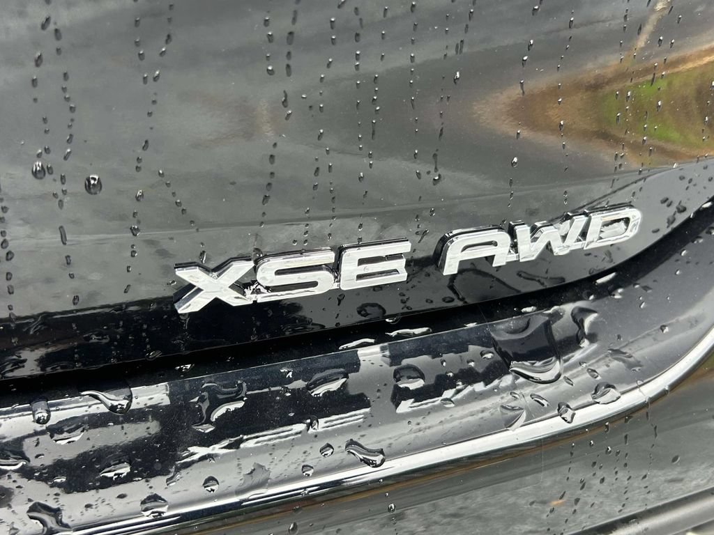 New 2026 Toyota Highlander XSE AWD/4WD image 11