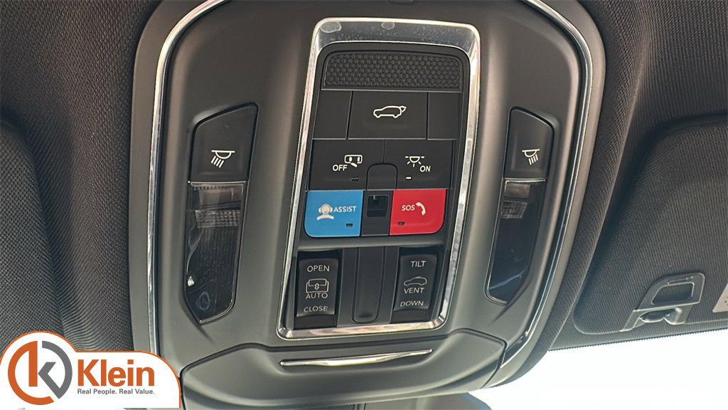 Used 2024 Jeep Grand Cherokee L Laredo w/ Luxury Tech Group I image 24