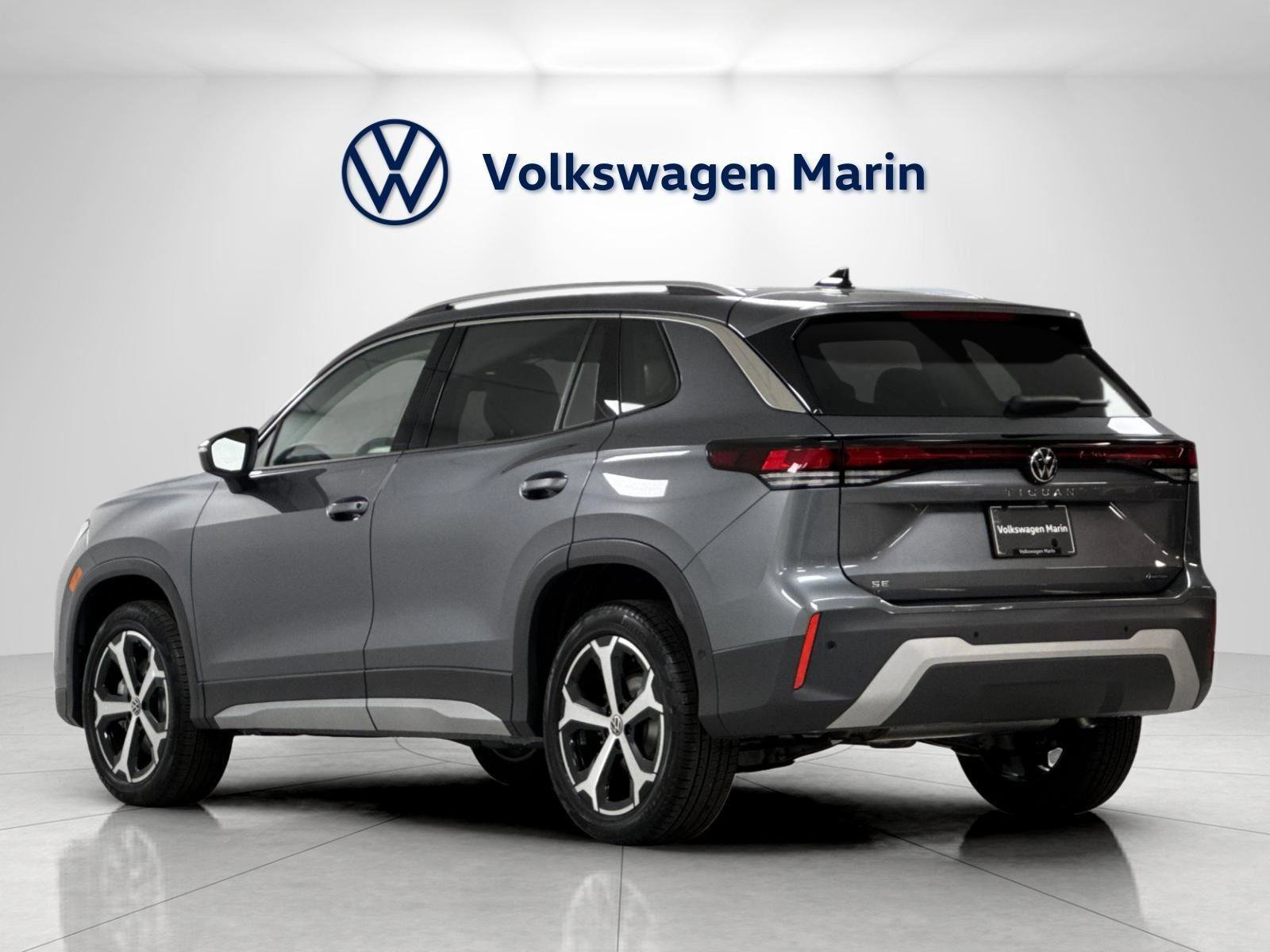 New 2026 Volkswagen Tiguan SE AWD/4WD image 3