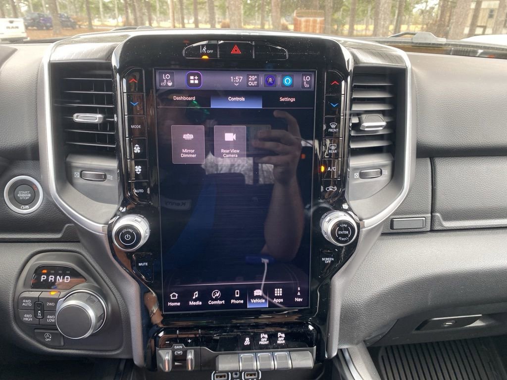 New 2026 RAM 1500 4x4 Crew Cab image 36