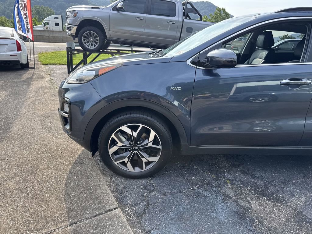 Used 2021 Kia Sportage EX w/ EX Technology Package image 10