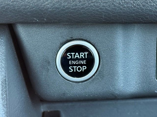 Certified 2023 Nissan Rogue SV image 34