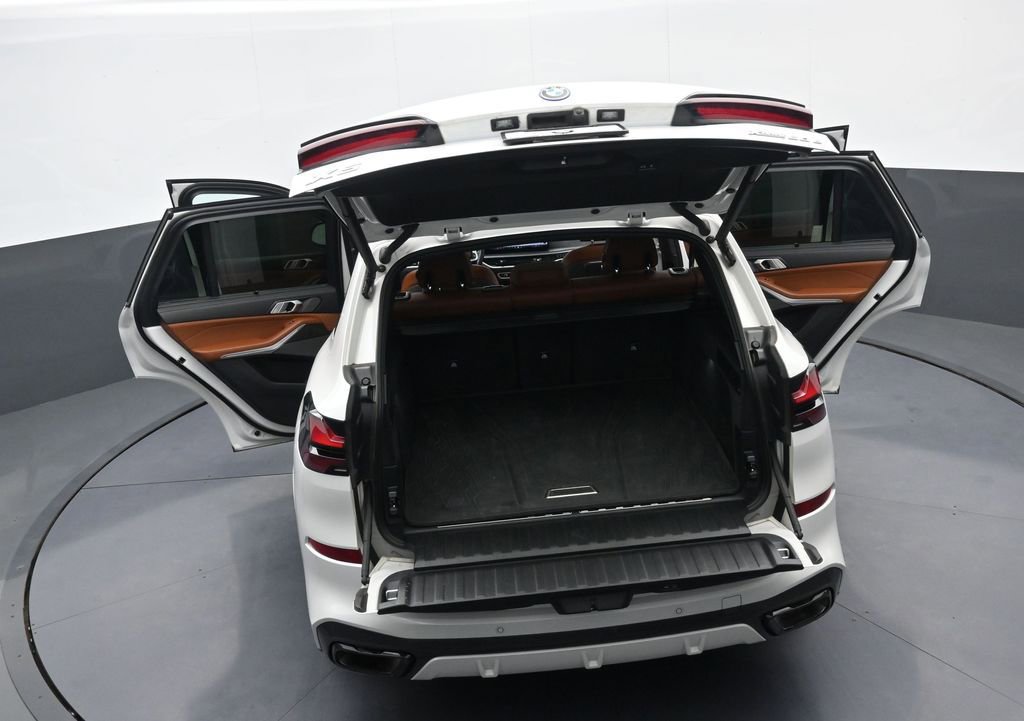 Used 2024 BMW X5 xDrive50e w/ Executive Package image 44