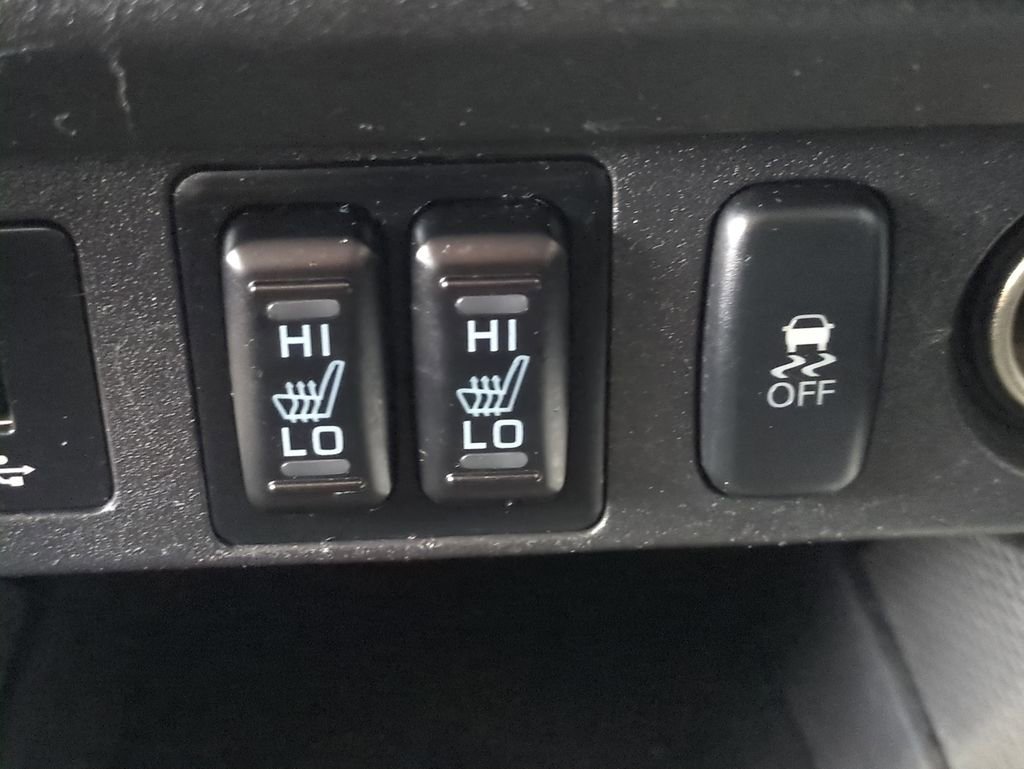 Used 2018 Mitsubishi Outlander Sport SE image 25