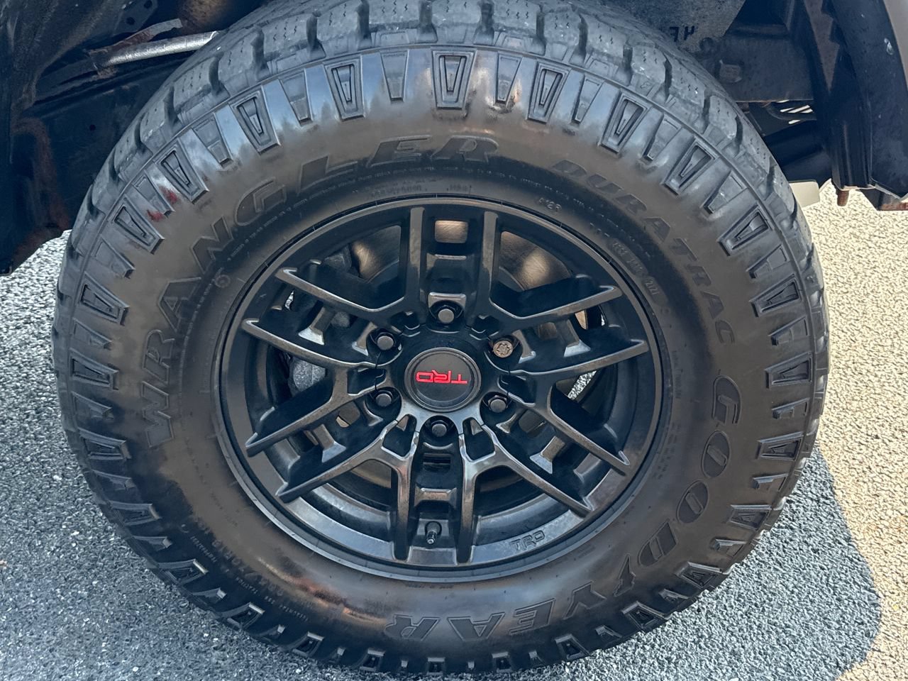 Used 2021 Toyota Tacoma TRD Pro AWD/4WD image 9