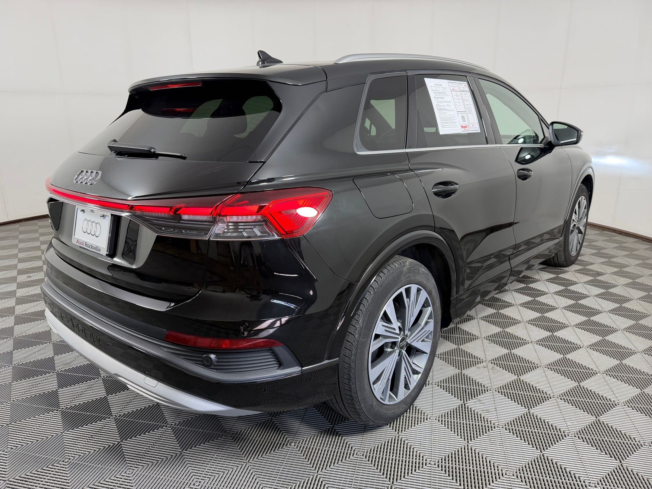 Certified 2023 Audi Q4 e-tron Premium w/ Convenience Package RWD image 9