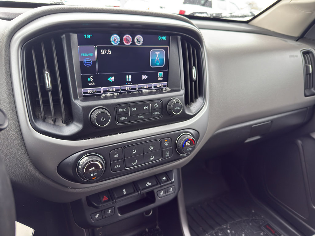 Used 2015 Chevrolet Colorado LT w/ Luxury Package image 21