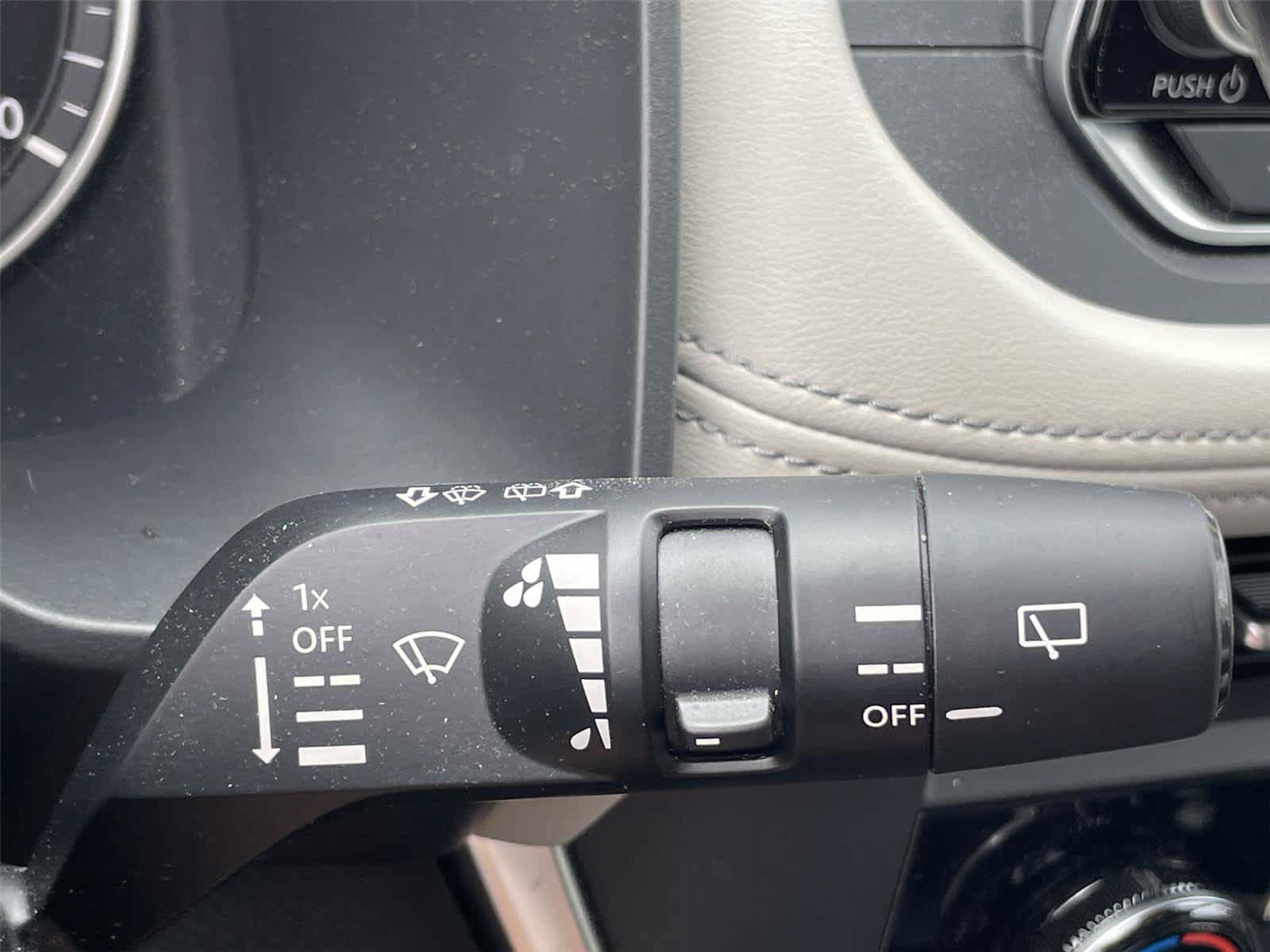 Used 2023 Nissan Rogue SV AWD/4WD image 20