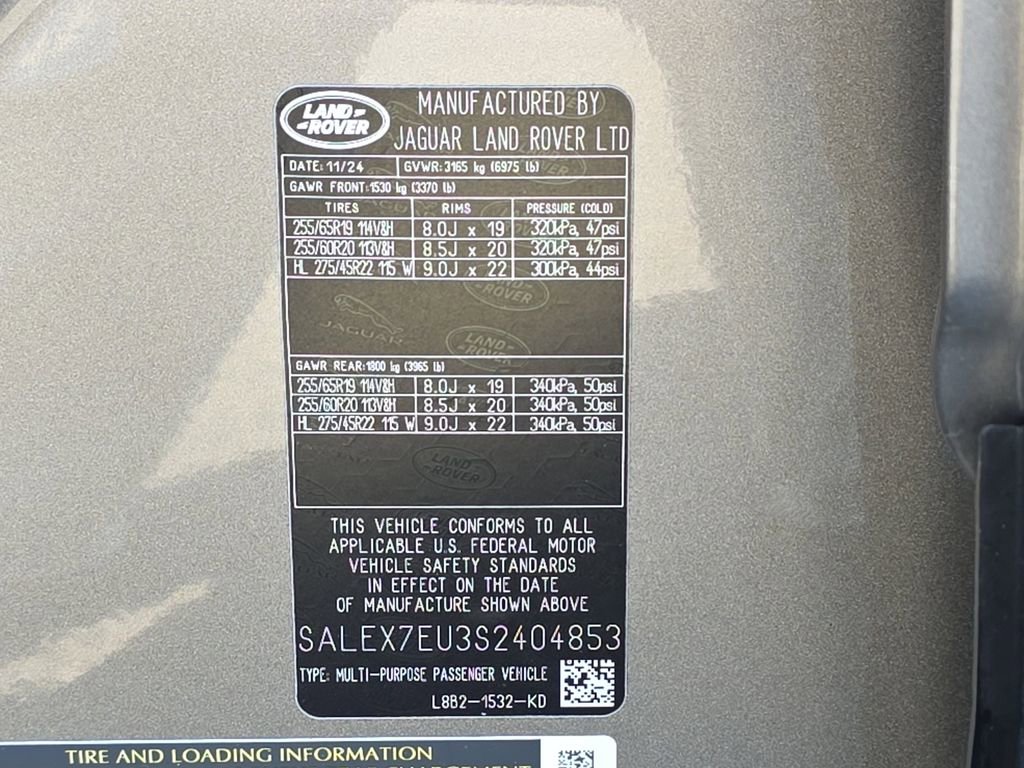 Used 2025 Land Rover Defender 110 X AWD/4WD image 36