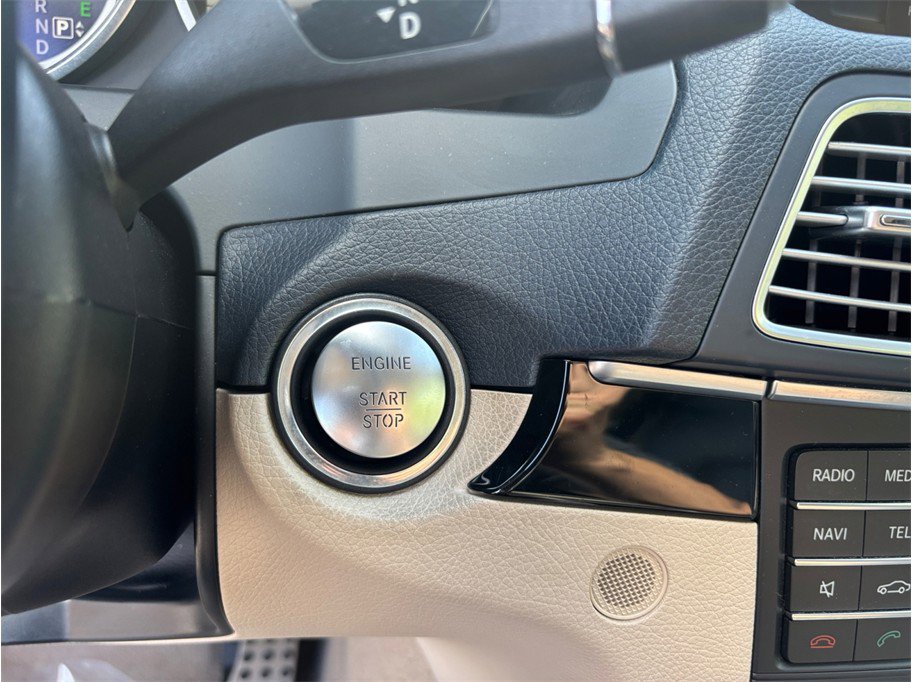 Used 2016 Mercedes-Benz E 400 Cabriolet image 30