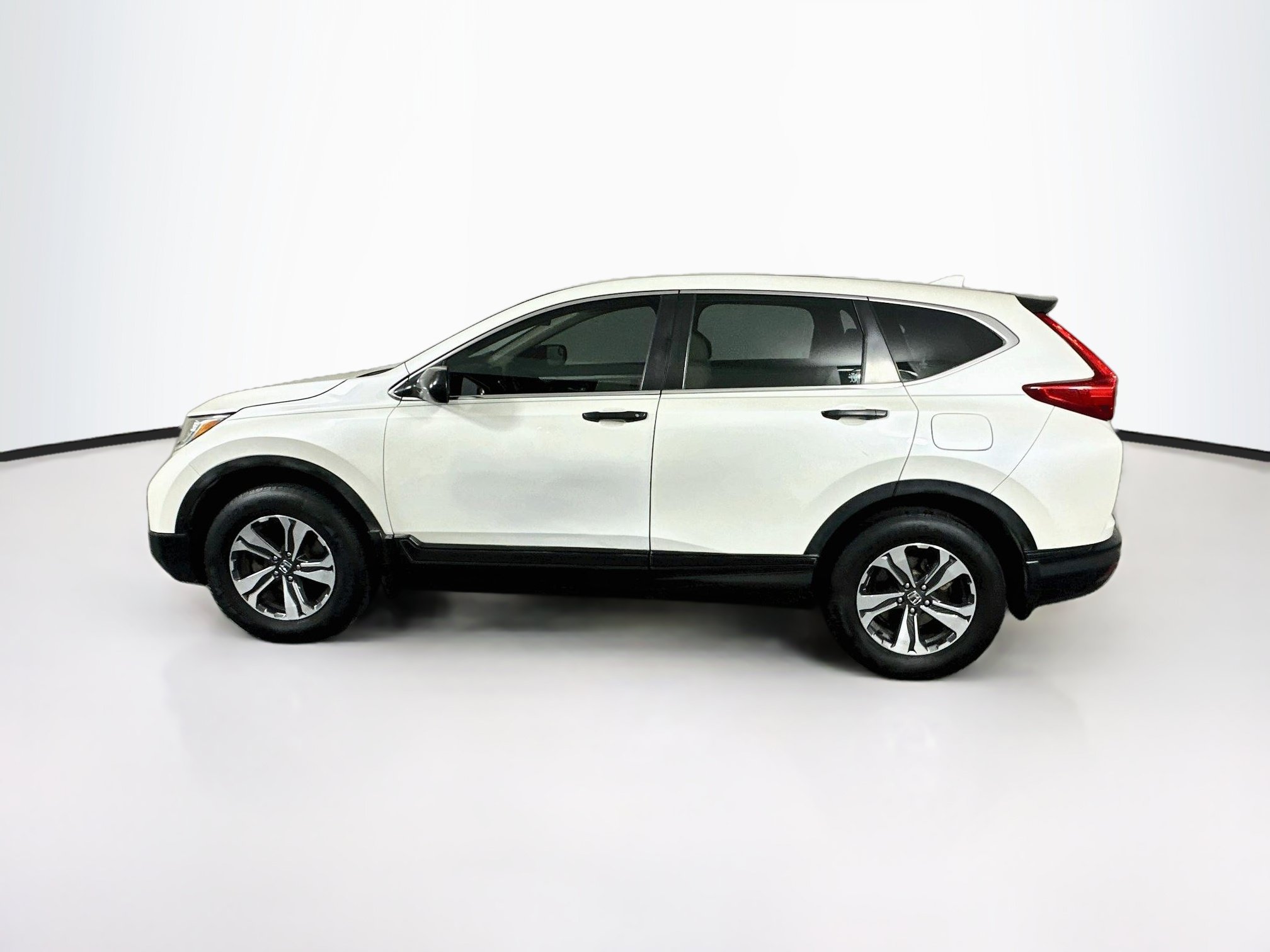Used 2018 Honda CR-V LX image 4