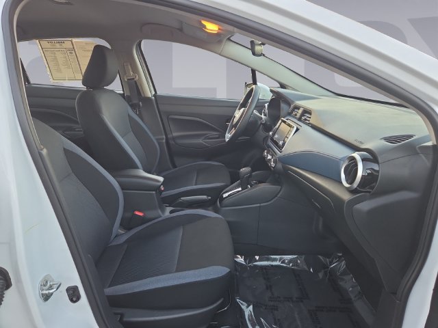 Used 2025 Nissan Versa SV w/ Trunk Package FWD image 17
