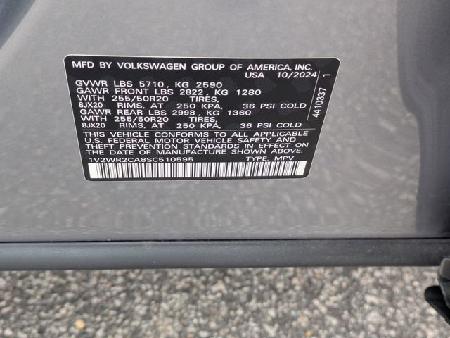 Used 2025 Volkswagen Atlas SE image 40