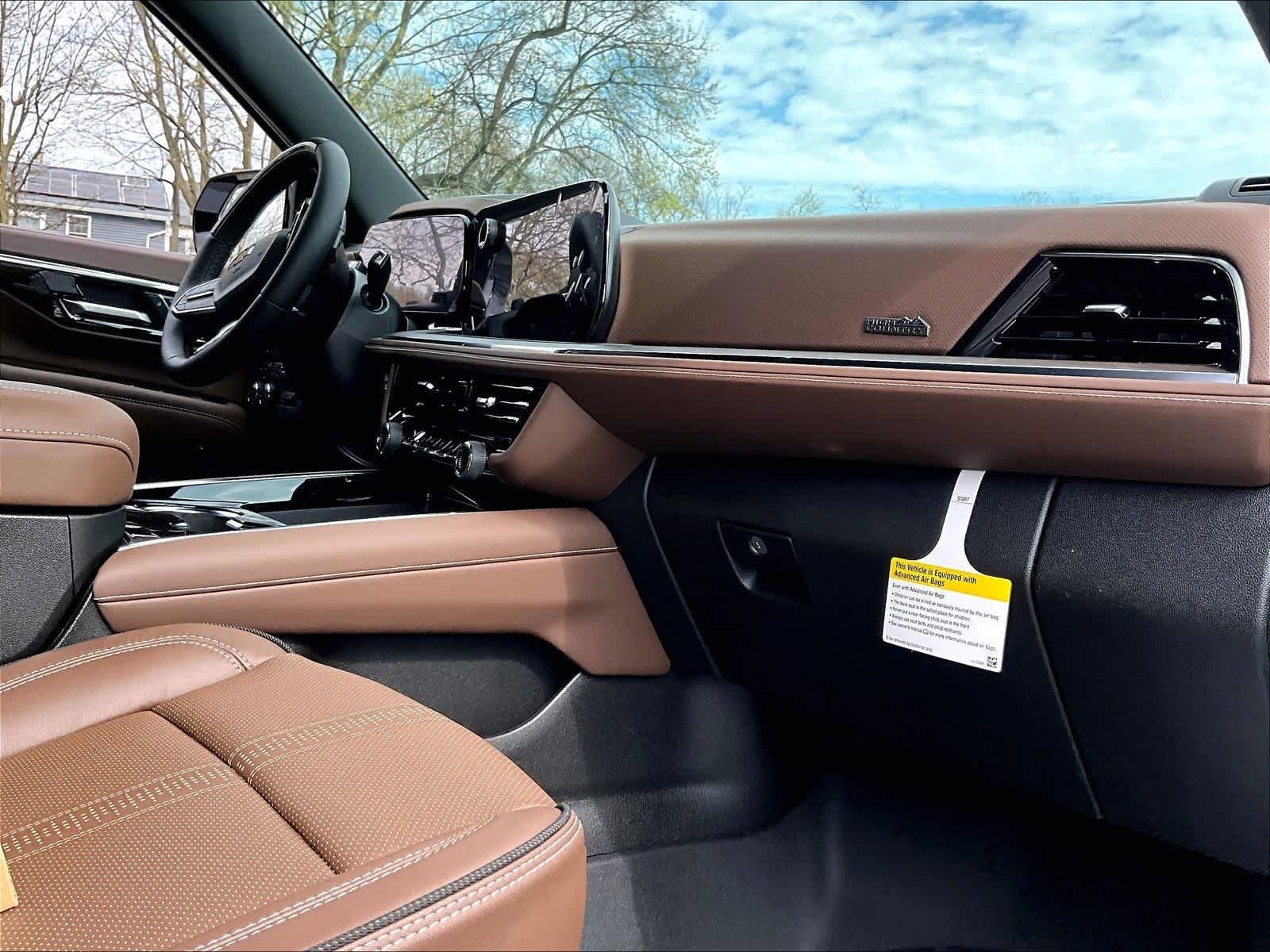 New 2026 Chevrolet Tahoe High Country AWD/4WD image 10