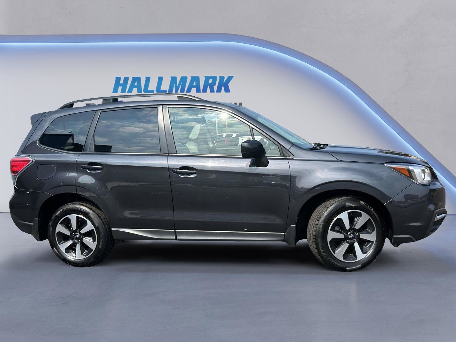 Used 2017 Subaru Forester 2.5i Premium w/ All-Weather Package AWD/4WD image 2